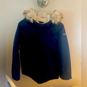 Navy Abercrombie kids winter parka with fur hood.